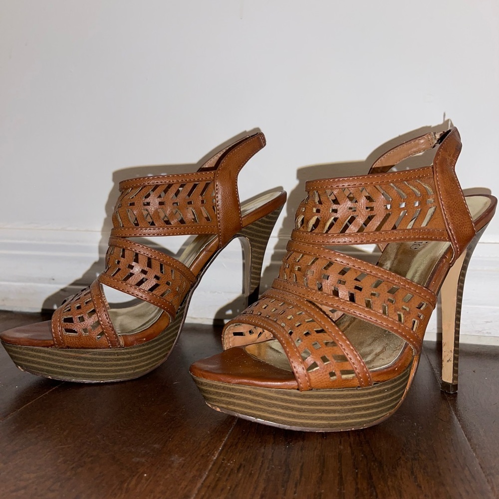 Brown strap heels/pumps for summer or fall.